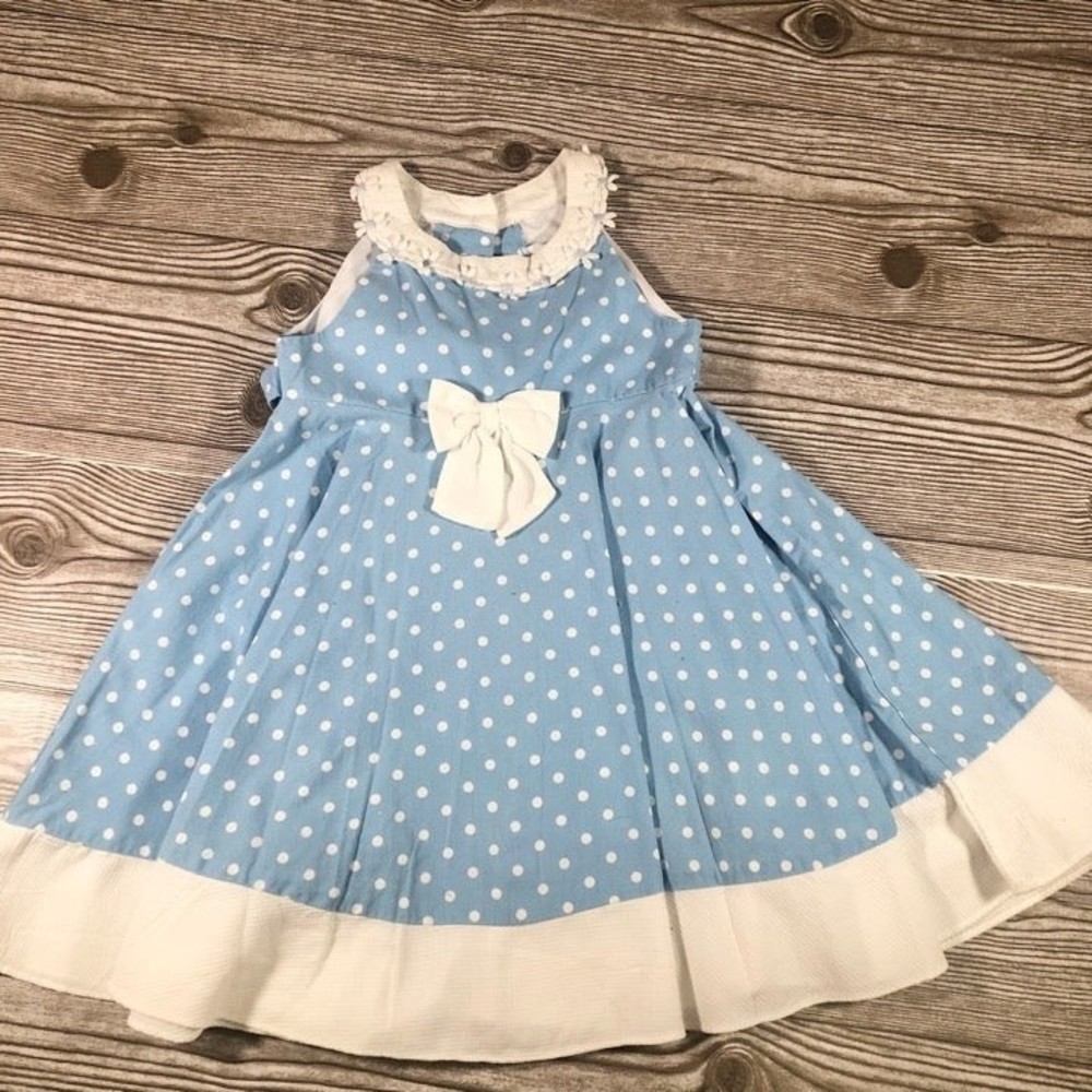 Girls size 4 summer polka dot dress G28